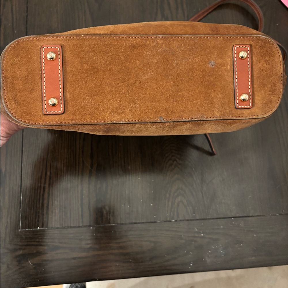 Dooney & Bourke Shopper Bag Caramel Suede Zip Top Tote | Feet | Medium - Picture 4 of 11